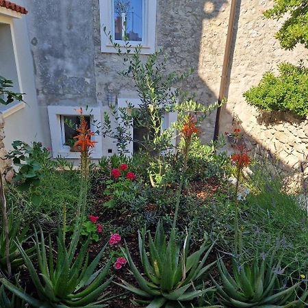 Appartement Castel à Mali Lošinj Extérieur photo