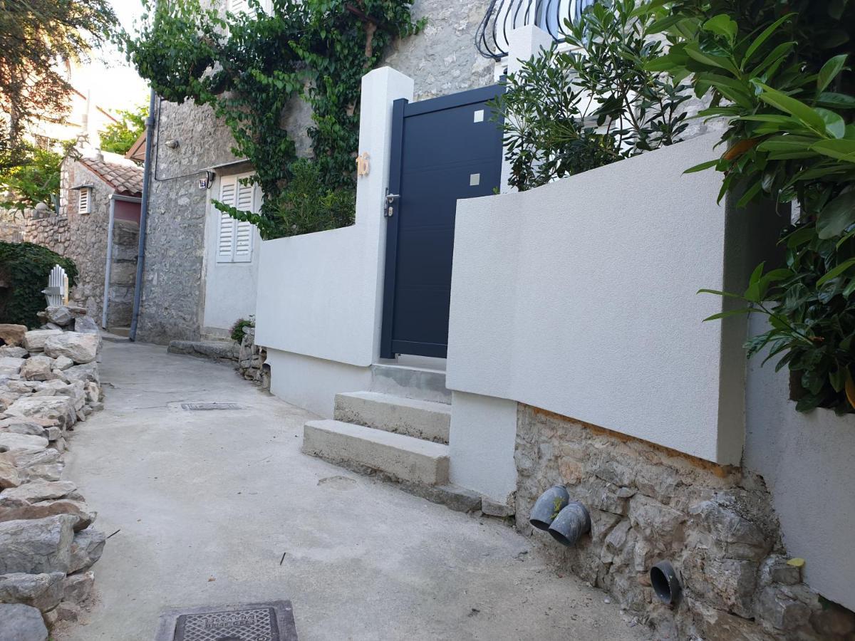 Appartement Castel à Mali Lošinj Extérieur photo
