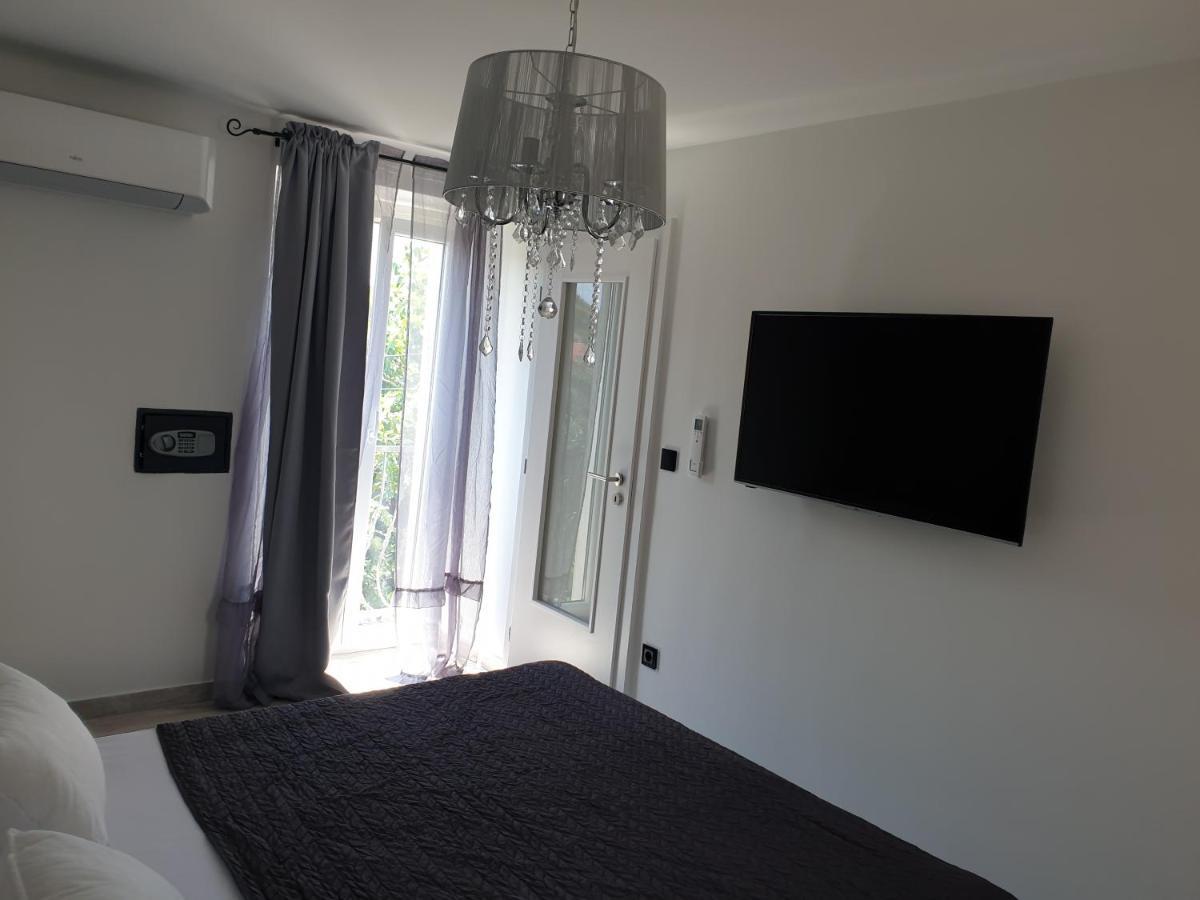 Appartement Castel à Mali Lošinj Extérieur photo